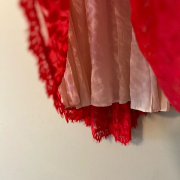 Free People Red Lace Mesh Dress Built In Under Slip With Adjustable Straps Sz 2 - Picture 10 of 10